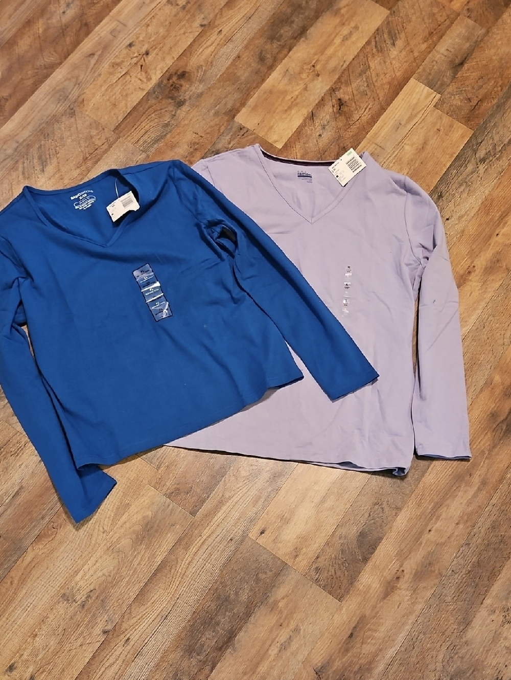 👚SET OF 2!!! BASIC EDITIONS Long Sleeve V-Neck T - Blue and Lavender